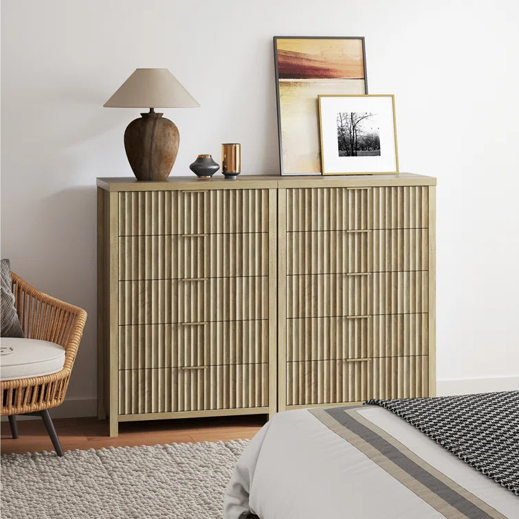 Wooden Fluted 5-Drawer Chest with Curved Silhouette Design